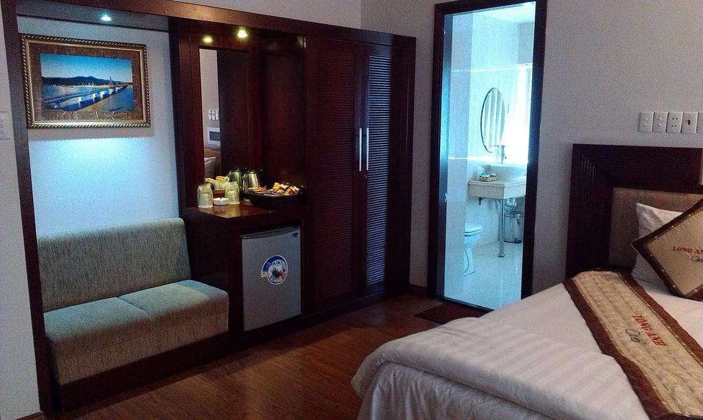 Long Anh Hotel Đà Nẵng Zimmer foto